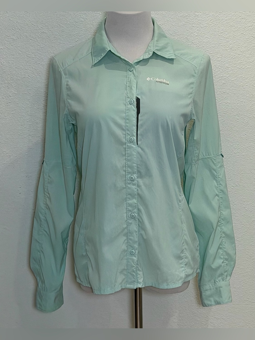Columbia Titanium Women’s Omni-Shade Sun Shirt Small Mint Green Vented Fishing